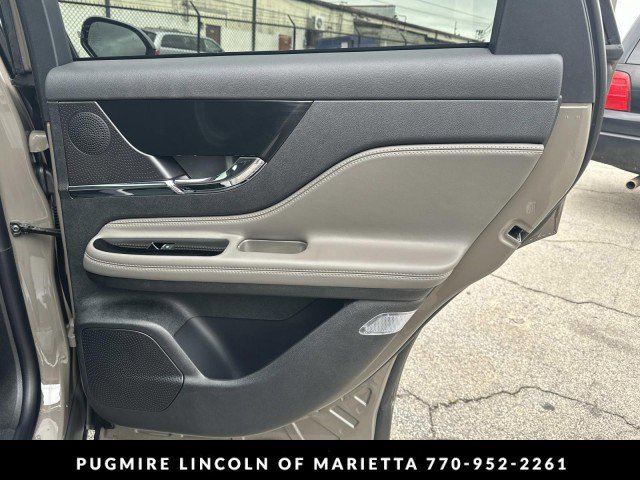 New 2026 Lincoln Corsair Premiere image 16