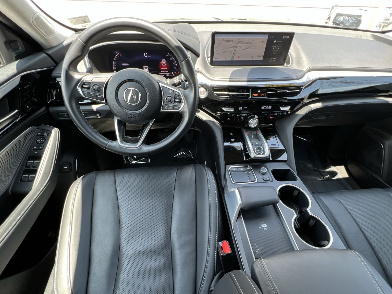 Certified 2023 Acura MDX SH-AWD w/ Technology Package image 24