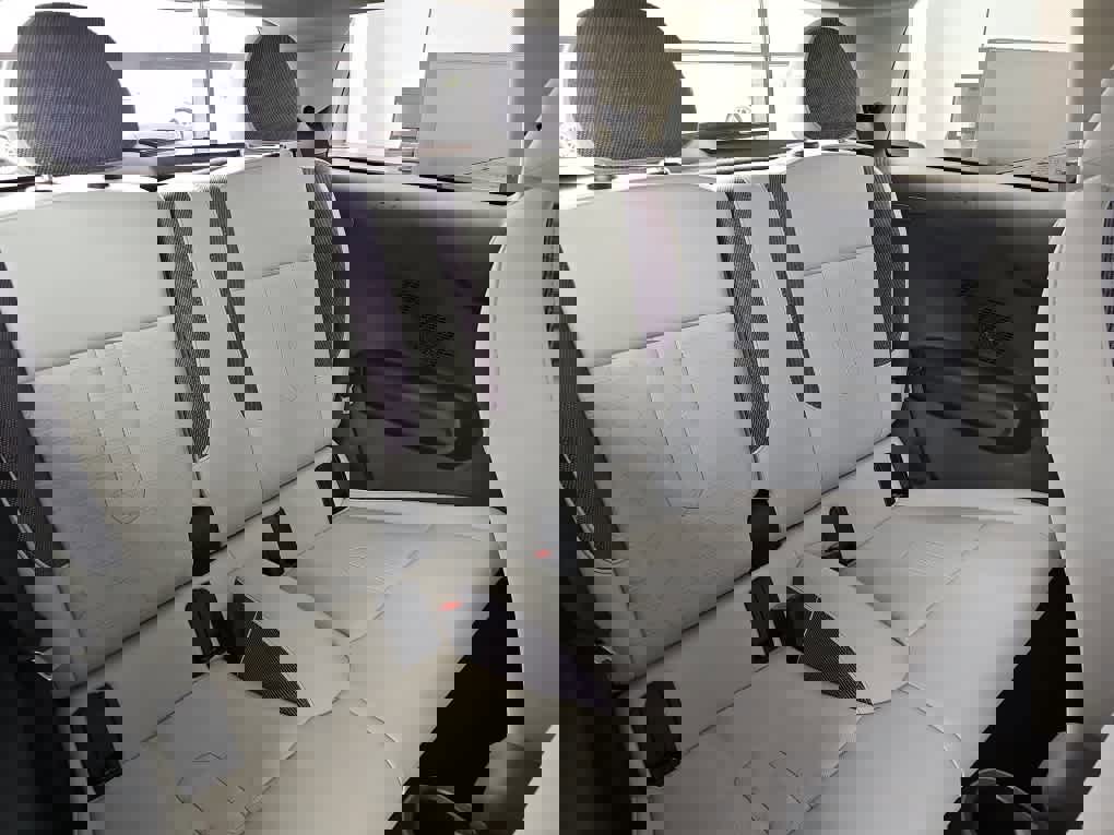 Certified 2025 MINI Cooper 2-Door Hardtop image 21