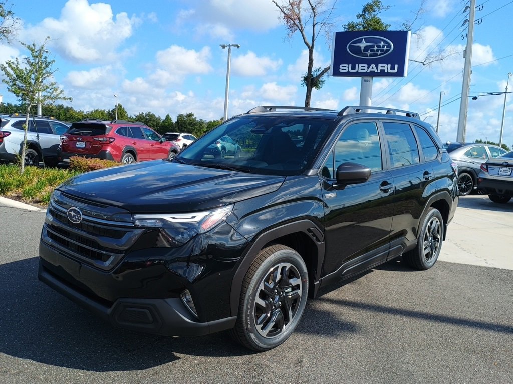 New 2025 Subaru Forester Premium w/ Protection Package (1PH)