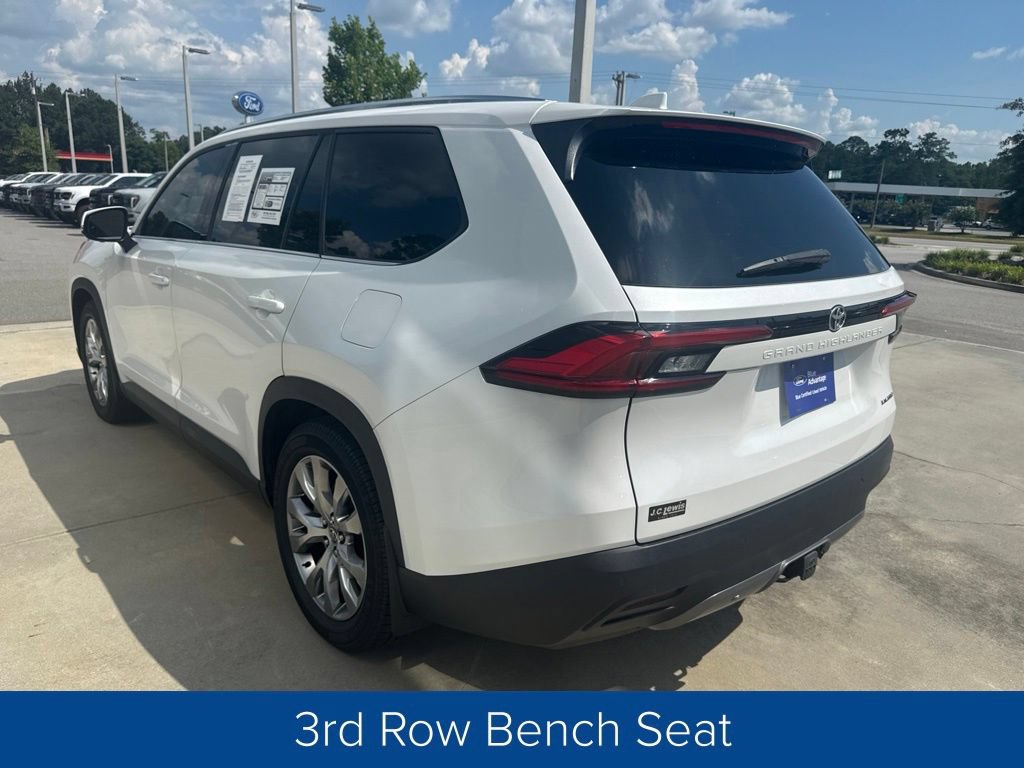 Used 2024 Toyota Grand Highlander FWD image 4