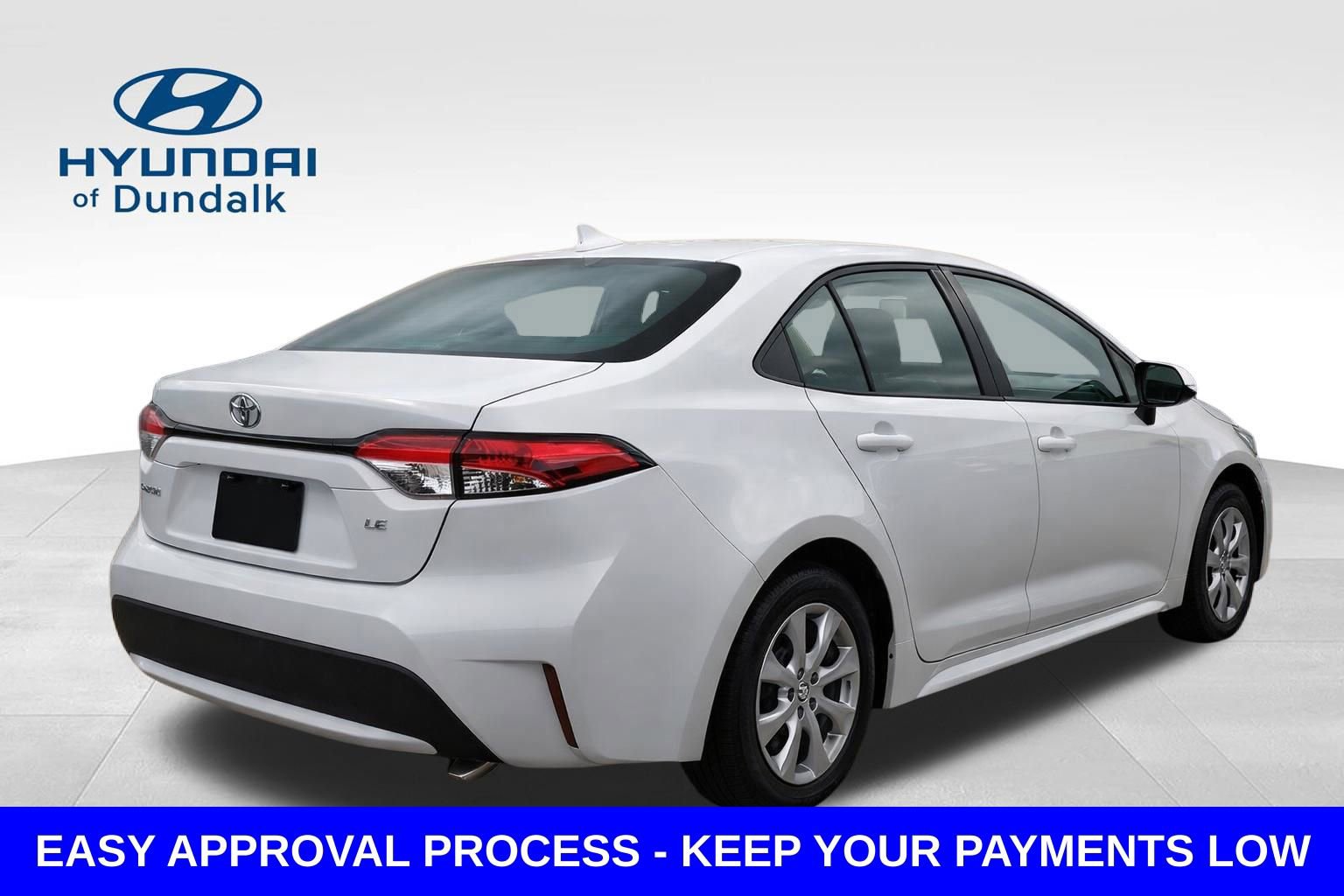 Used 2023 Toyota Corolla LE FWD image 2
