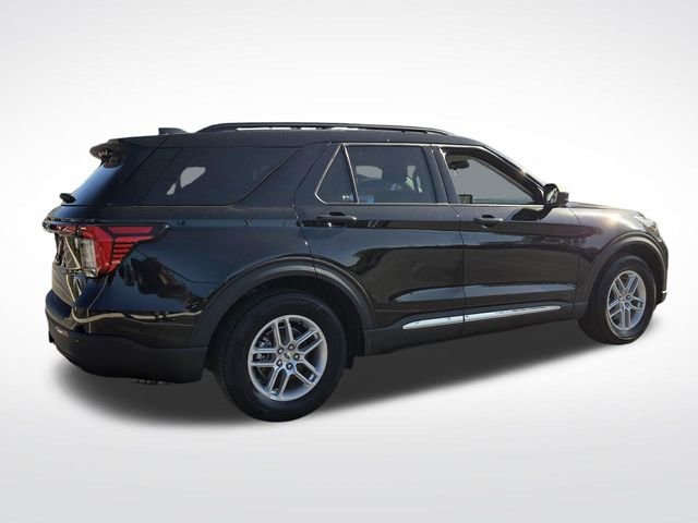 Certified 2025 Ford Explorer Active image 9
