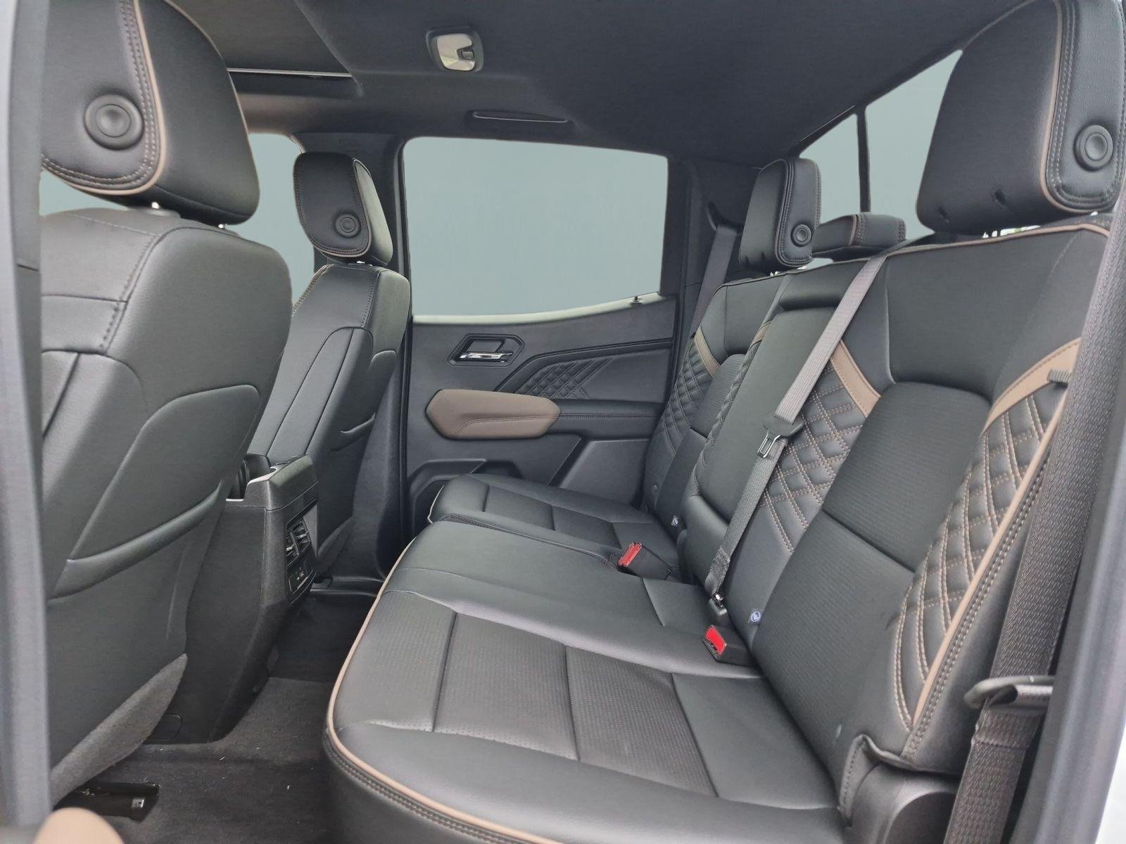 New 2026 GMC Canyon Denali AWD/4WD image 25
