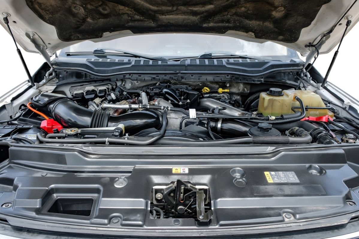 Used 2019 Ford F250 Lariat w/ Lariat Ultimate Package AWD/4WD image 57