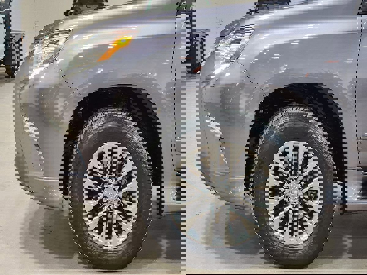 Used 2017 Lexus GX 460 Luxury w/ Preferred Accessory Package image 5