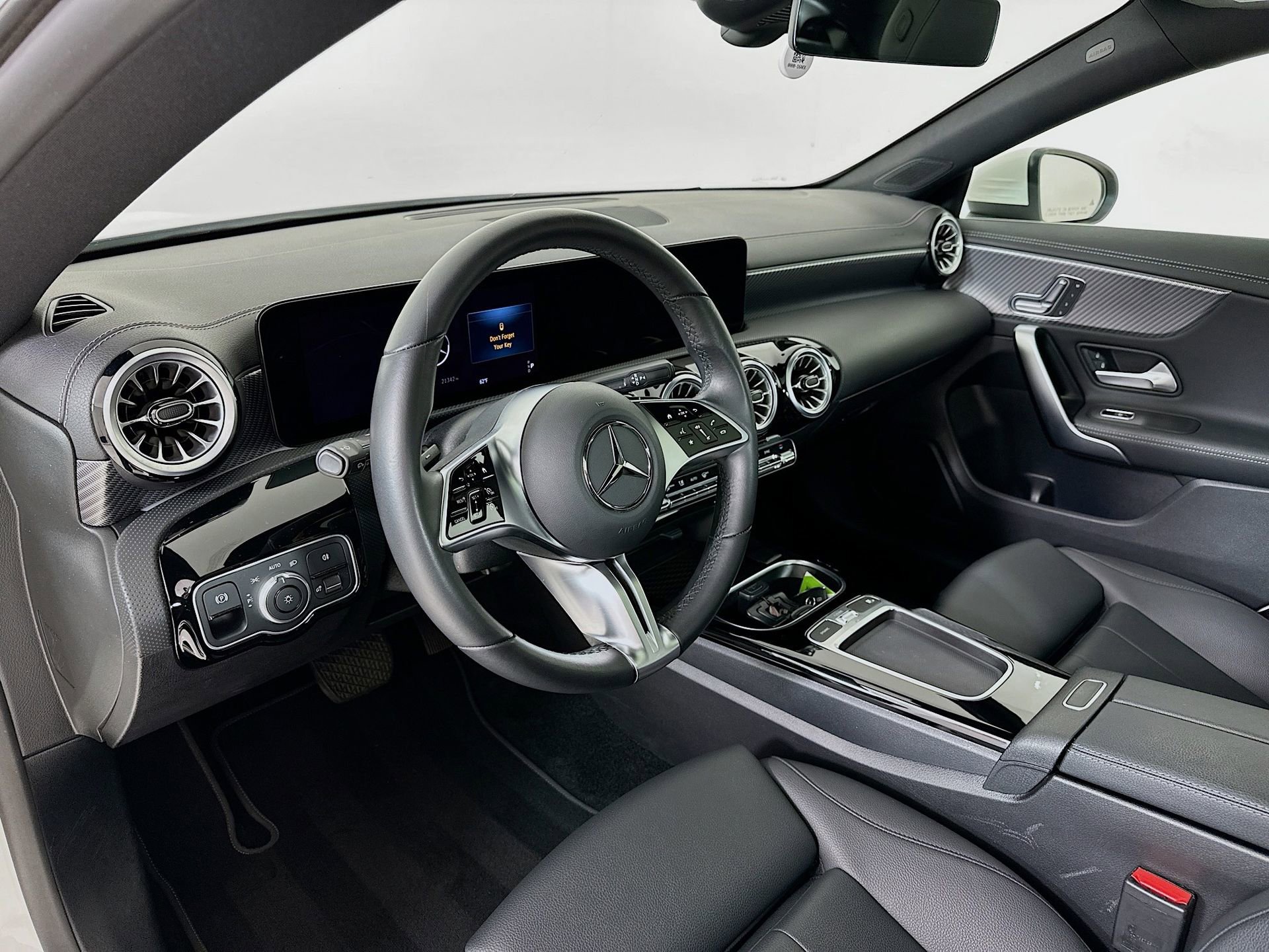 Certified 2025 Mercedes-Benz CLA 250 image 10