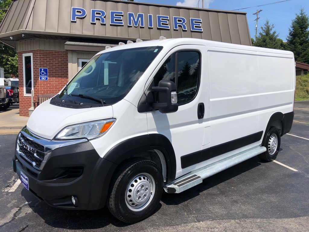 Used 2025 RAM ProMaster 2500 w/ U-Haul Equipment Group FWD image 10
