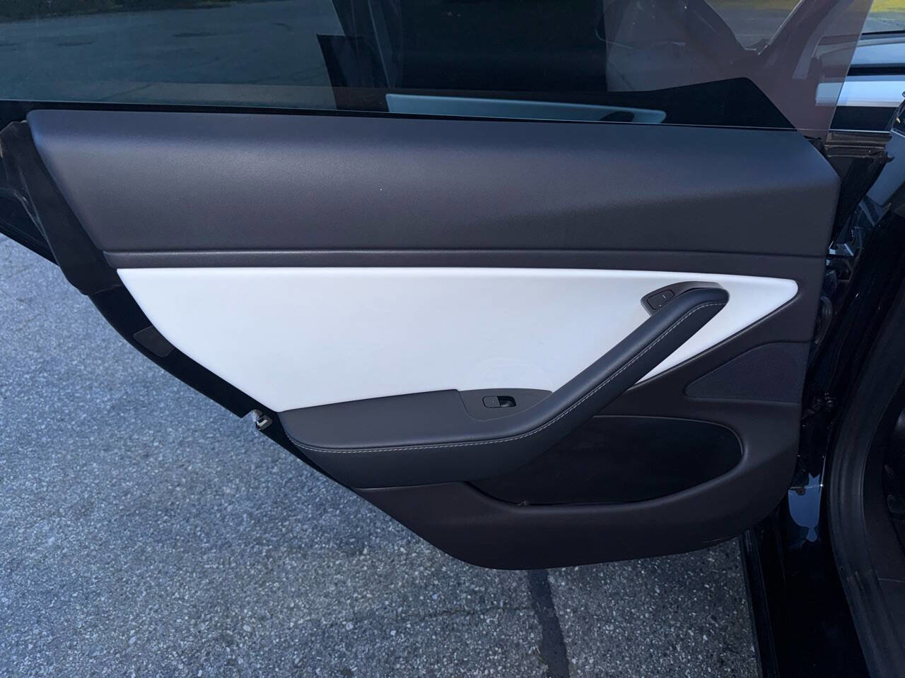 Used 2018 Tesla Model 3 Long Range image 47