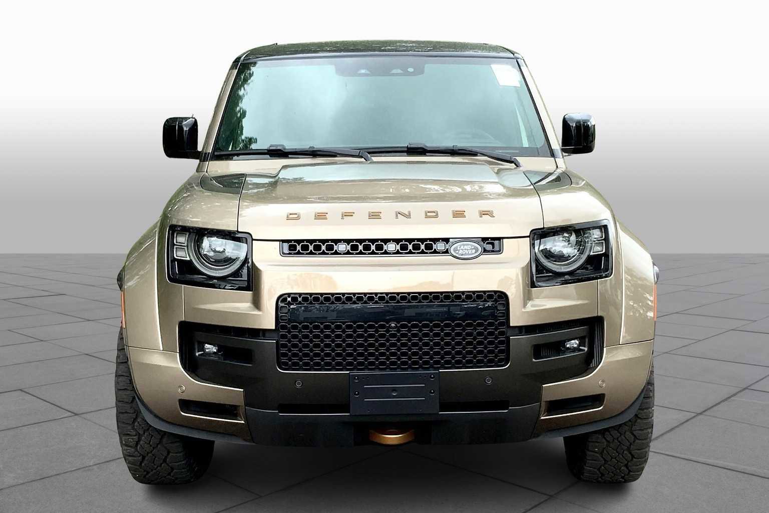 New 2025 Land Rover Defender 110 image 2