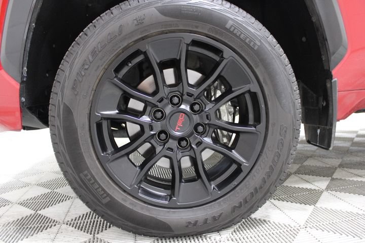 Used 2025 Toyota Tundra Platinum w/ TRD Off-Road Package AWD/4WD image 53