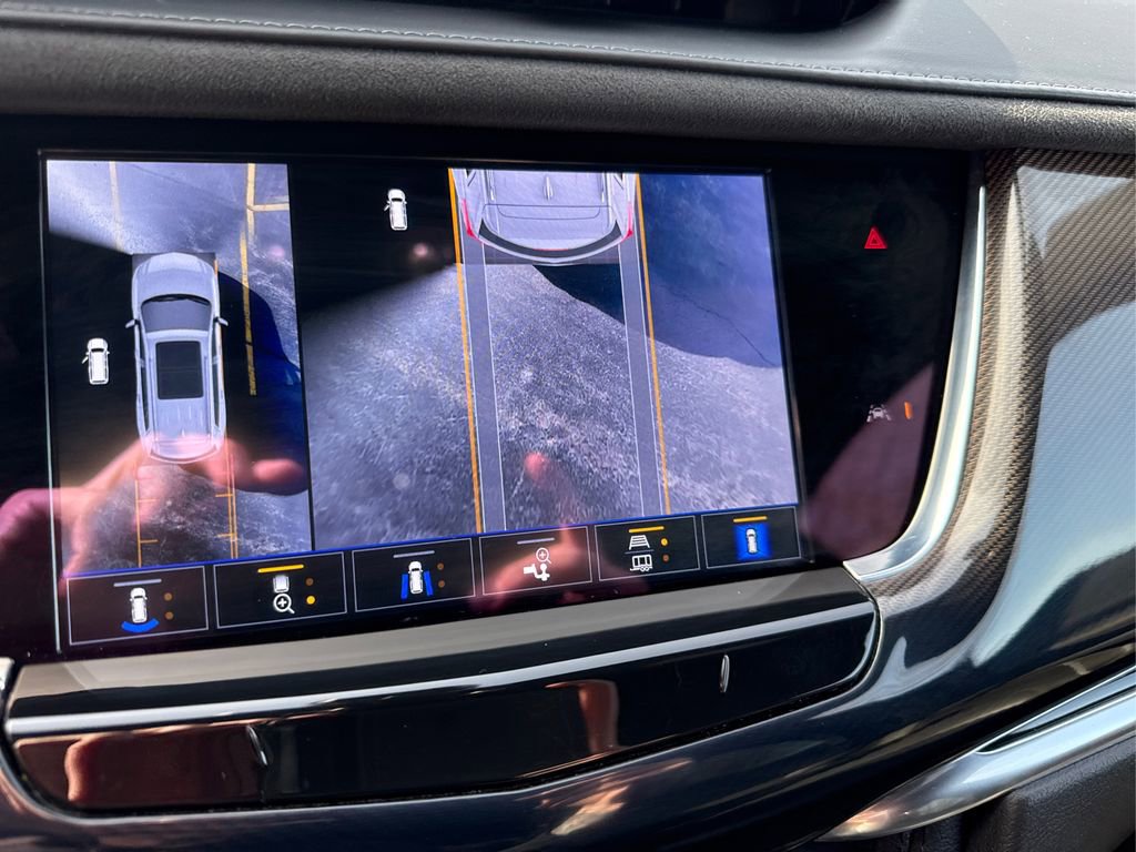 Used 2023 Cadillac XT6 Sport w/ Platinum Package image 45