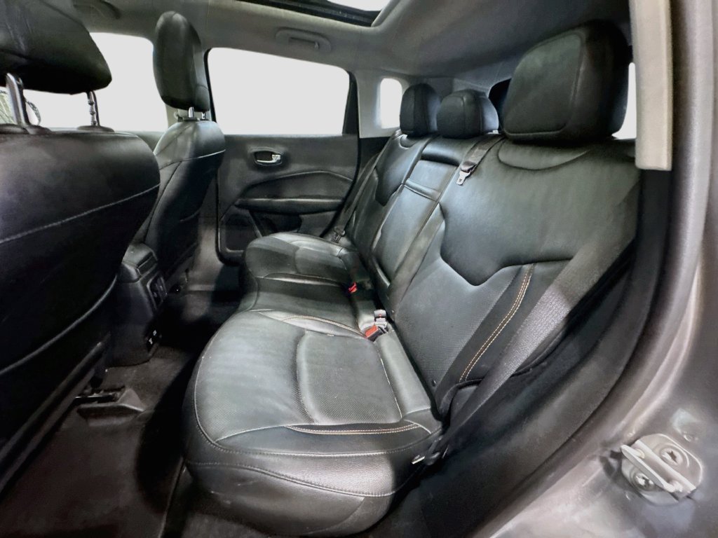 Used 2020 Jeep Compass Limited w/ Luxury Seat Group AWD/4WD image 26