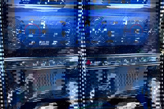 Certified 2025 Mercedes-Benz C 300 4MATIC Sedan image 11