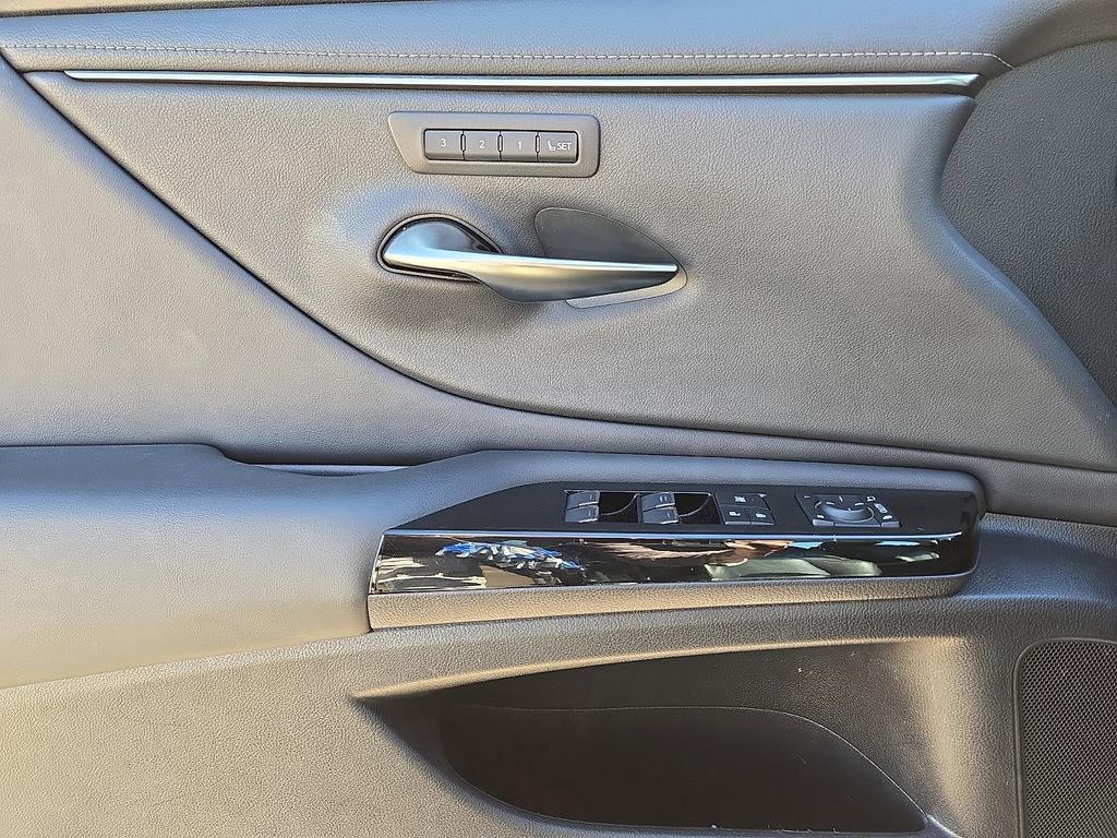 Used 2022 Lexus ES 350 350 image 19