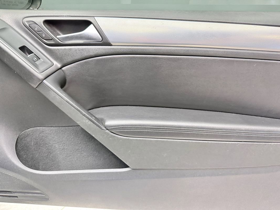 Used 2012 Volkswagen Golf R 2-Door image 16