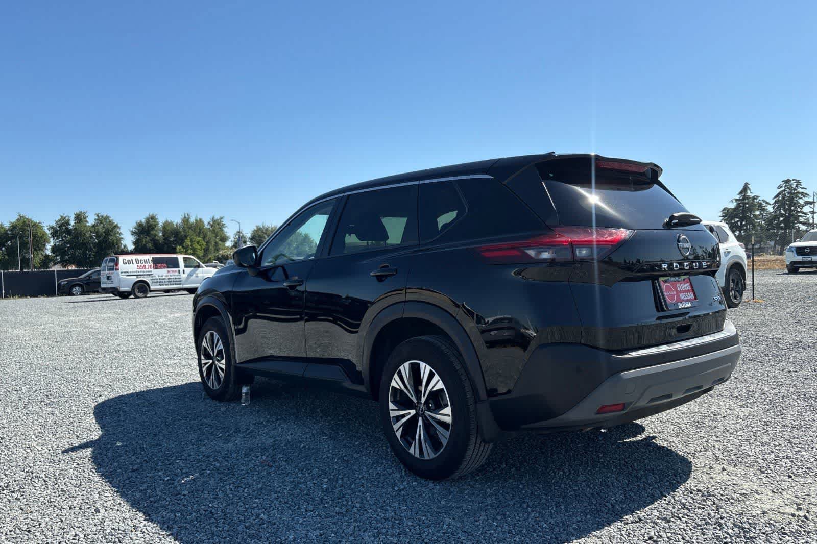 Certified 2023 Nissan Rogue SV FWD image 7