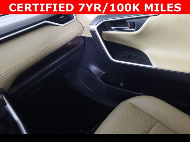 Used 2023 Toyota RAV4 Limited image 17