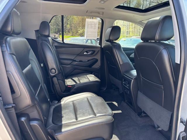 Used 2020 Chevrolet Traverse RS AWD/4WD image 13