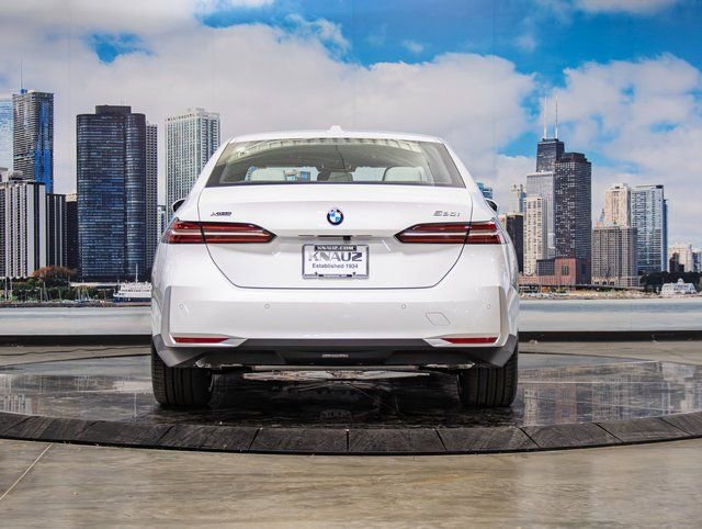 Used 2026 BMW 530i xDrive w/ Premium Package image 11