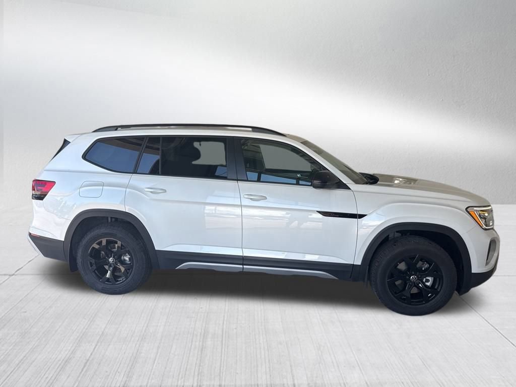 New 2026 Volkswagen Atlas Peak Edition image 6