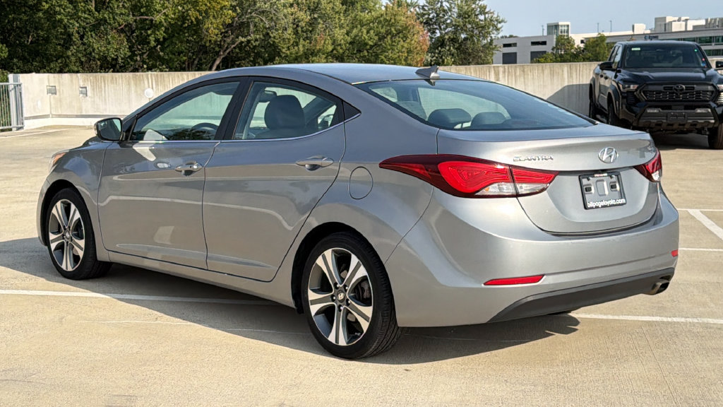 Used 2015 Hyundai Elantra Sport w/ Option Group 04 FWD image 3