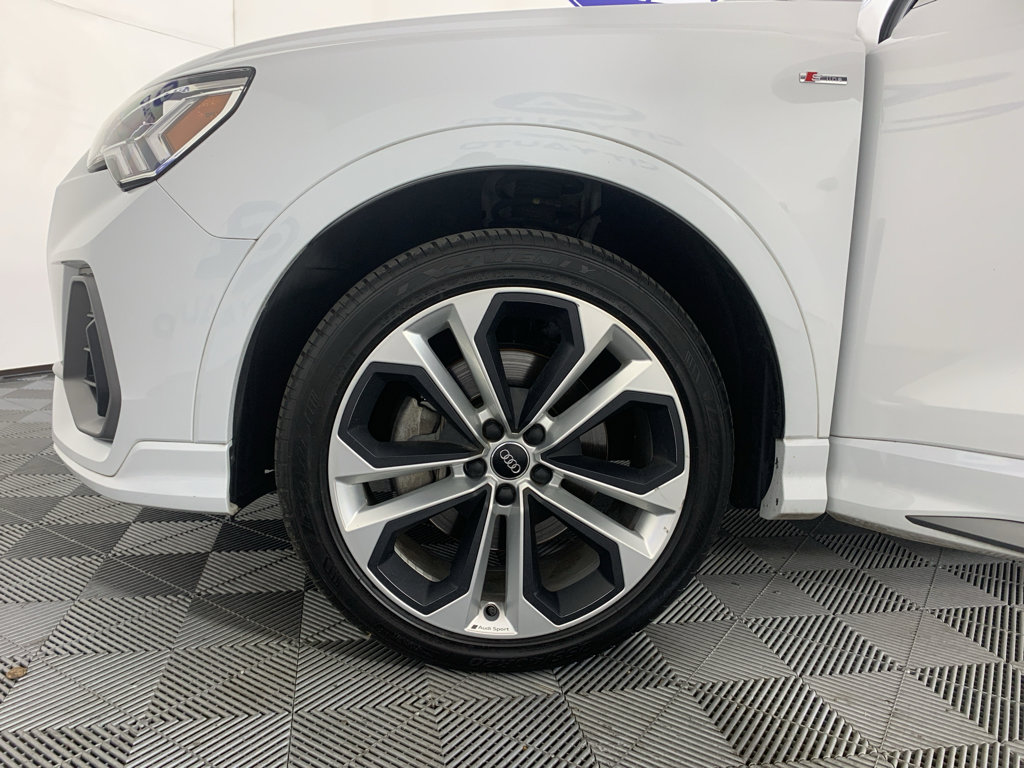 Used 2020 Audi Q3 2.0T Premium Plus AWD/4WD image 12