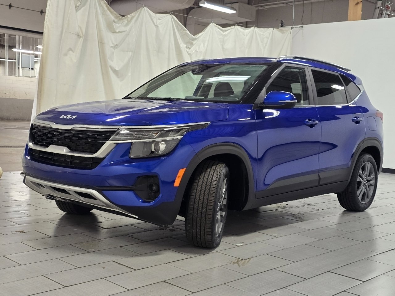 Used 2023 Kia Seltos S w/ Navigation Package image 9