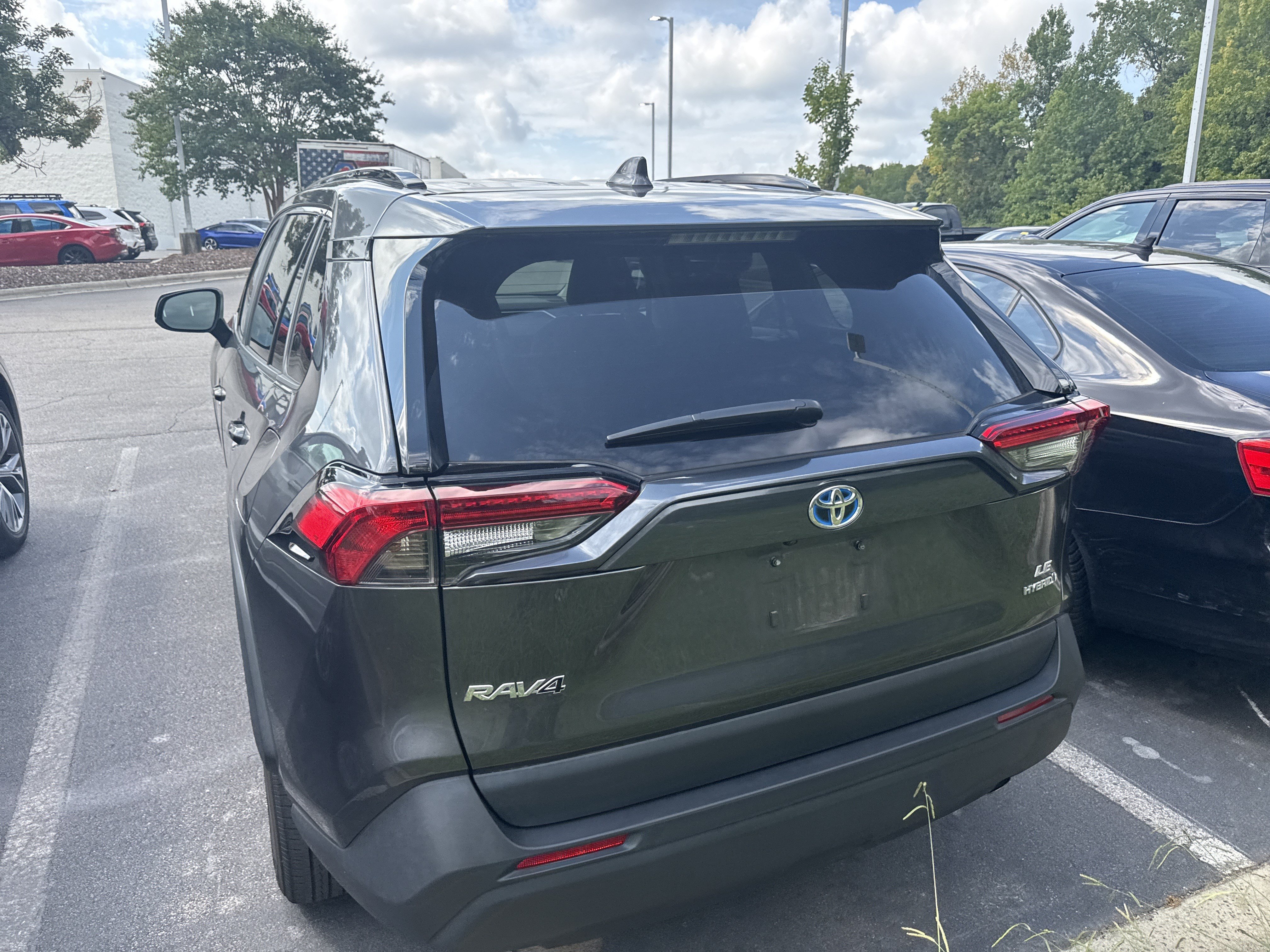 Used 2024 Toyota RAV4 LE AWD/4WD image 43