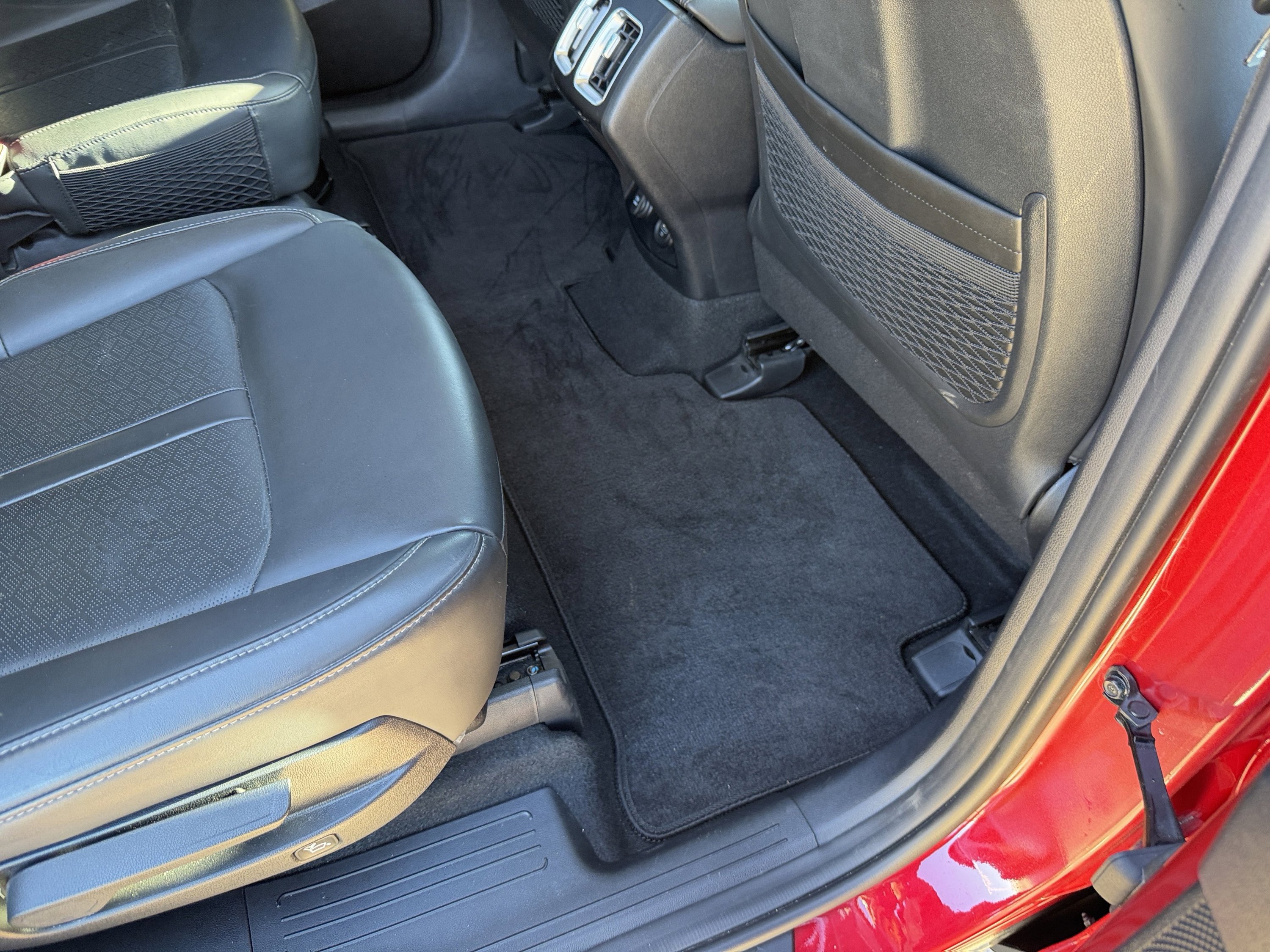 Used 2023 Kia Sorento EX image 42