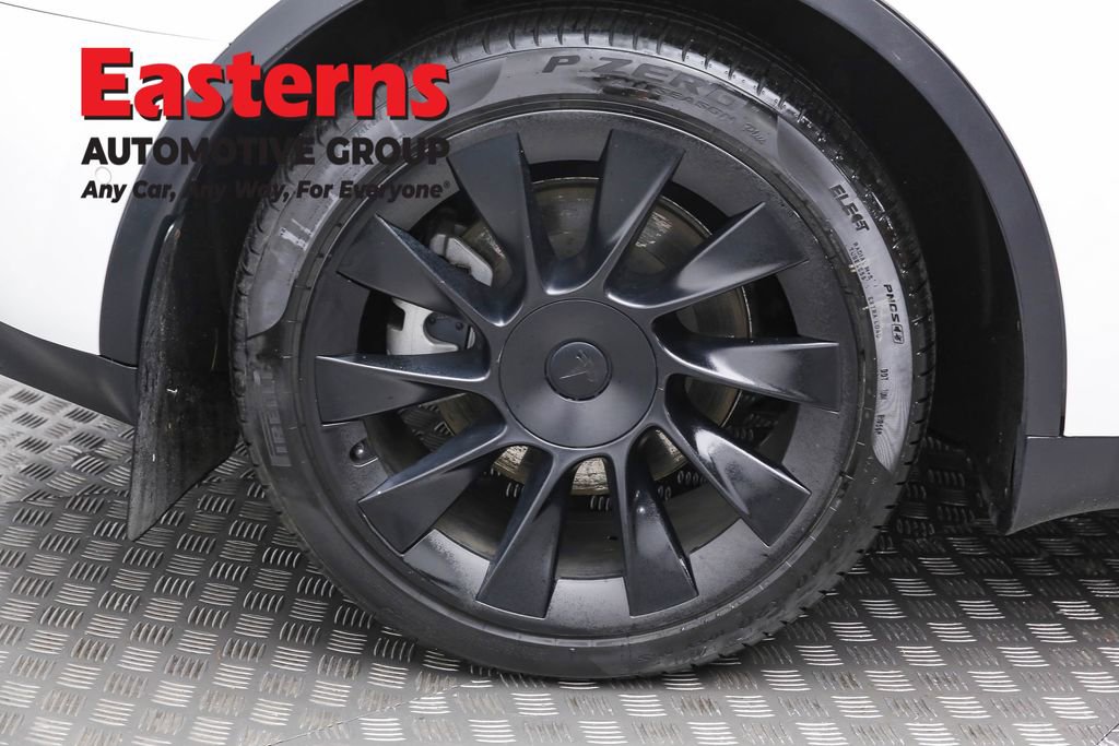 Used 2021 Tesla Model Y Long Range image 27