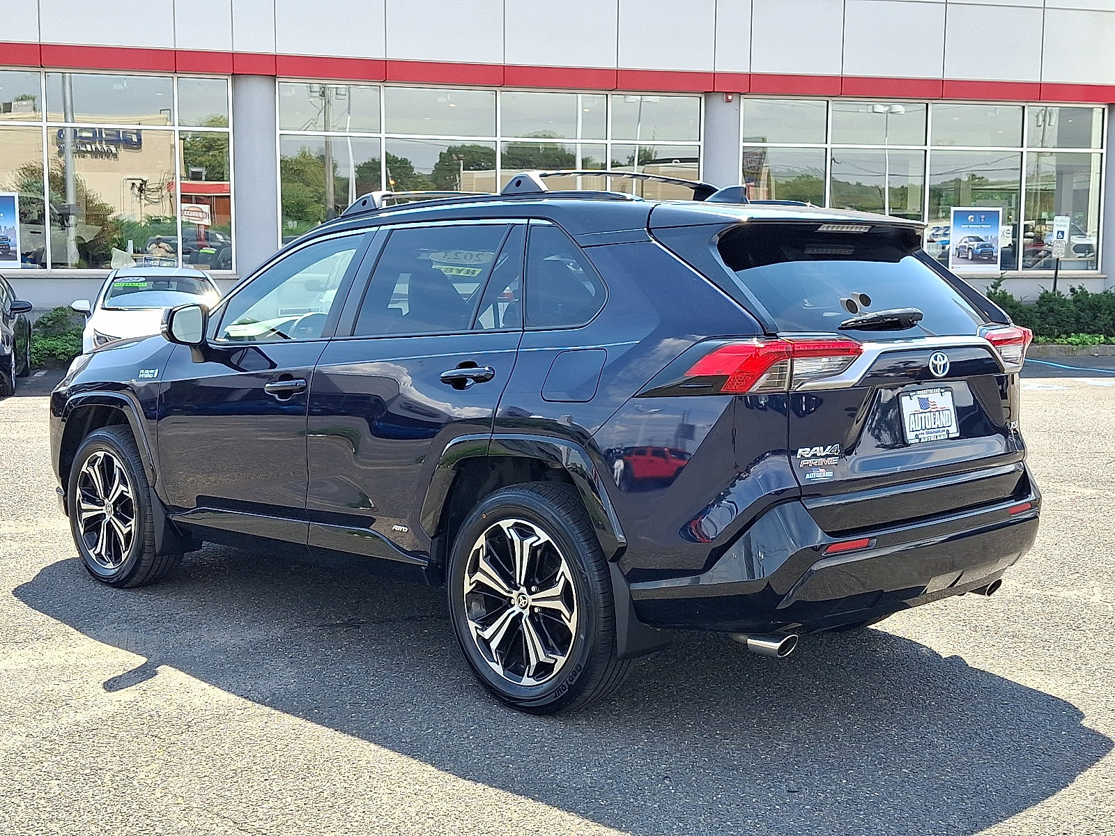 Used 2023 Toyota RAV4 XSE w/ Weather Package AWD/4WD image 5