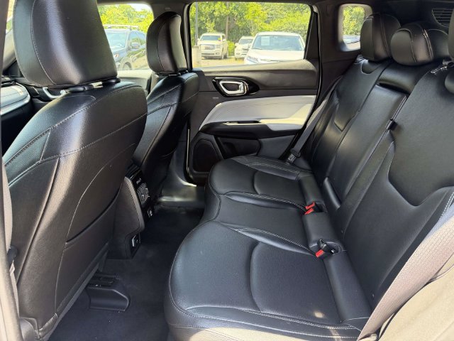 Used 2025 Jeep Compass Limited AWD/4WD image 15