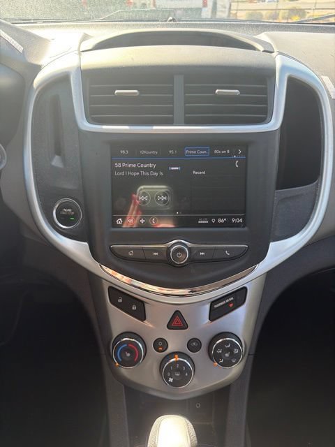 Used 2018 Chevrolet Sonic LT w/ Convenience Package FWD image 12