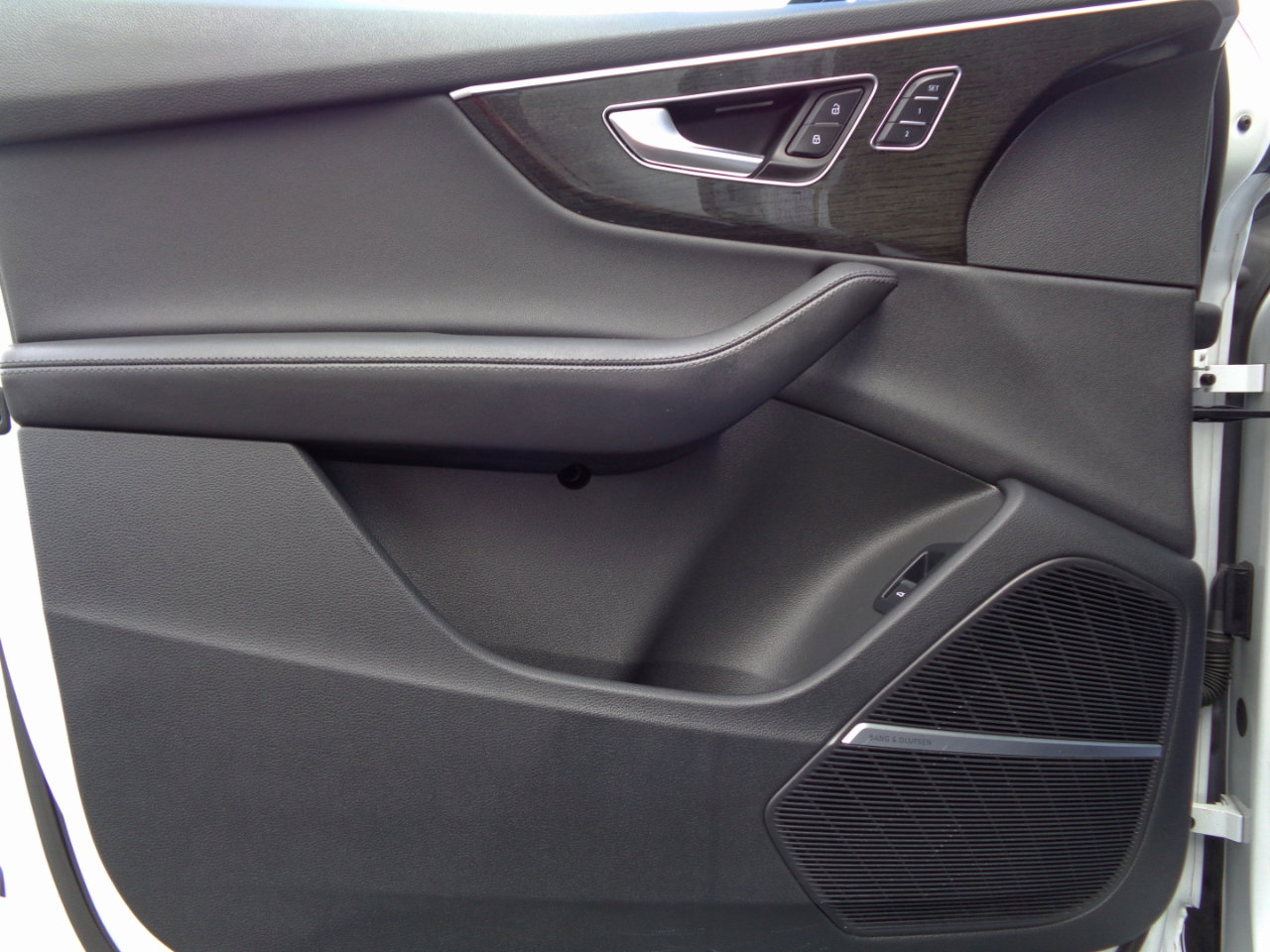 Used 2023 Audi Q7 3.0T Premium Plus w/ Premium Plus Package image 15