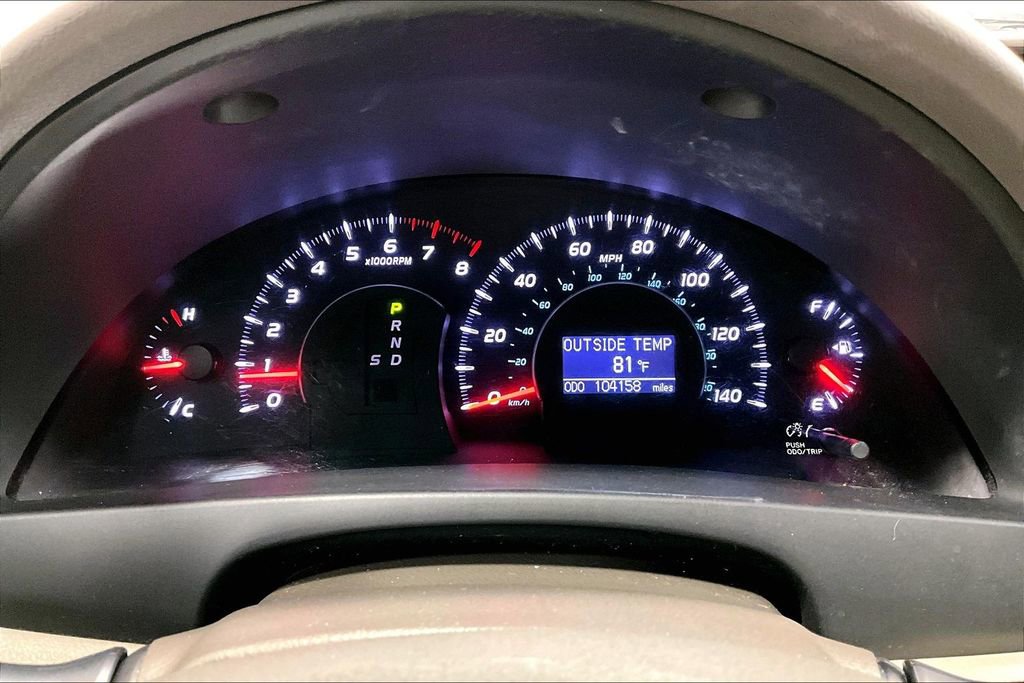 Used 2011 Toyota Camry XLE w/ XLE Extra-Value Pkg #2 image 26