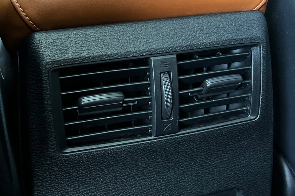 Used 2022 Mitsubishi Outlander SEL image 16