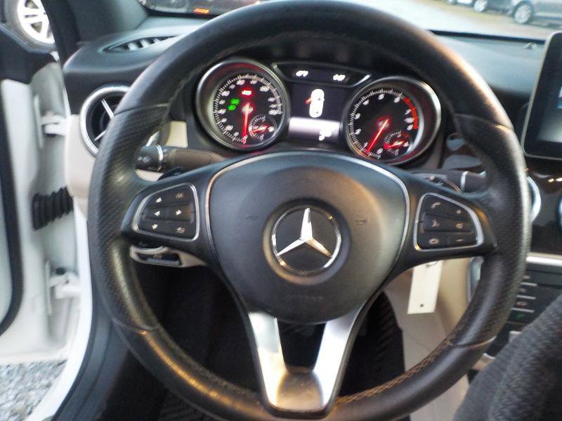 Used 2018 Mercedes-Benz CLA 250 w/ Premium Package image 11