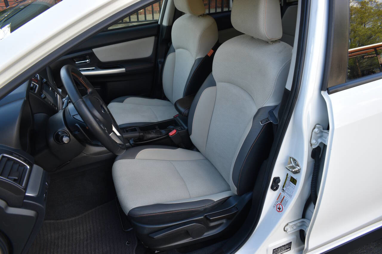 Used 2017 Subaru Crosstrek 2.0i Premium w/ 17" Wheel Sport Package image 18