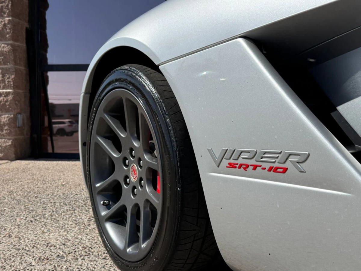 Used 2005 Dodge Viper SRT-10 w/ Mamba Edition Group RWD image 5