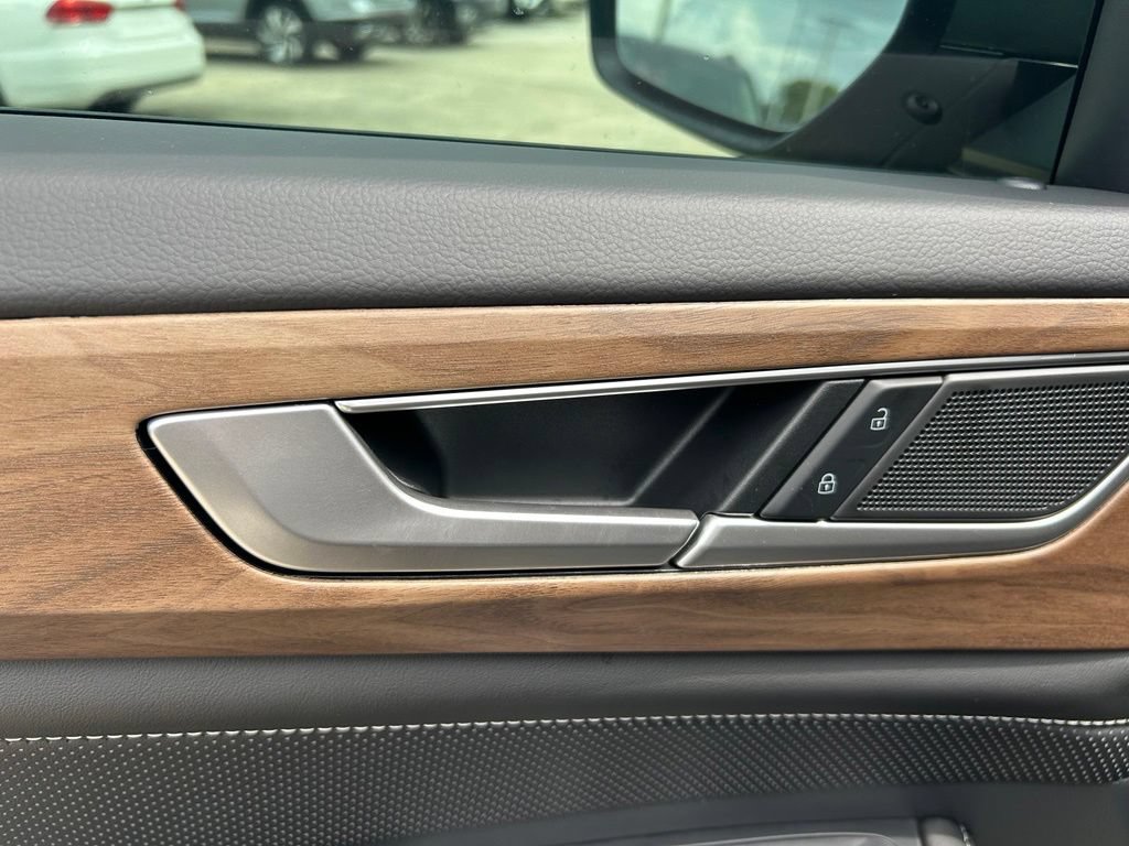 New 2026 Volkswagen Atlas SE FWD image 45