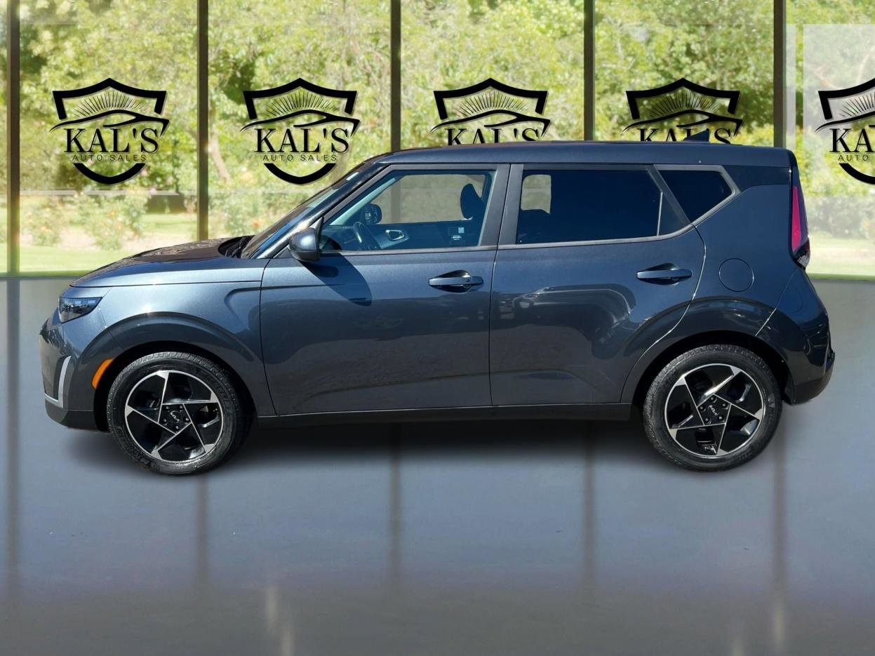 Used 2023 Kia Soul EX FWD image 8