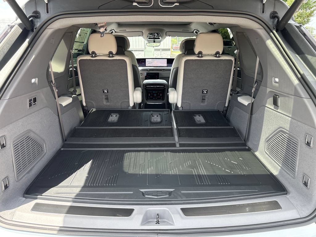 New 2026 Cadillac Escalade IQ AWD Sport 1 w/ LPO, Floor Liner Package image 54