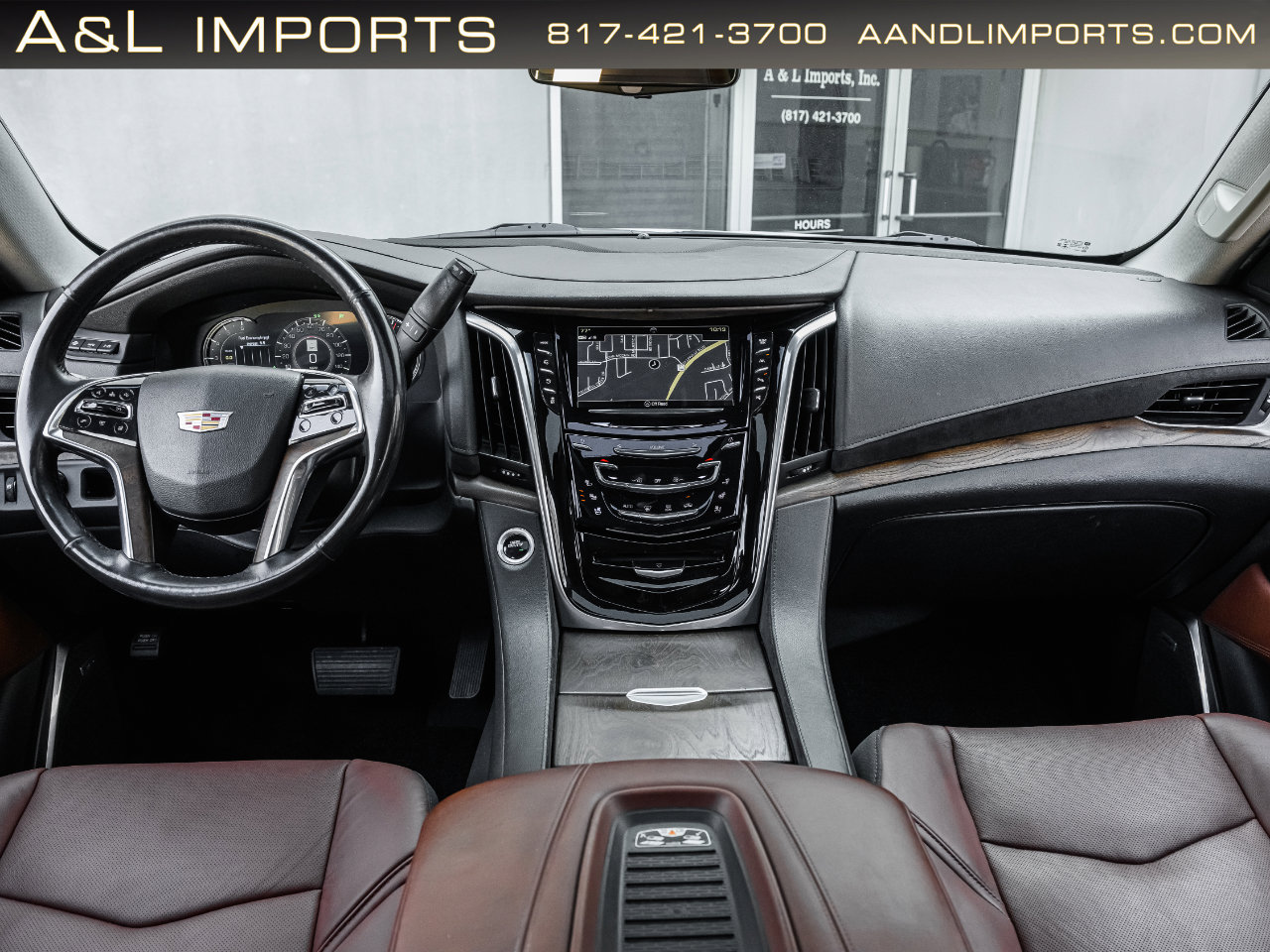 Used 2020 Cadillac Escalade Luxury image 2