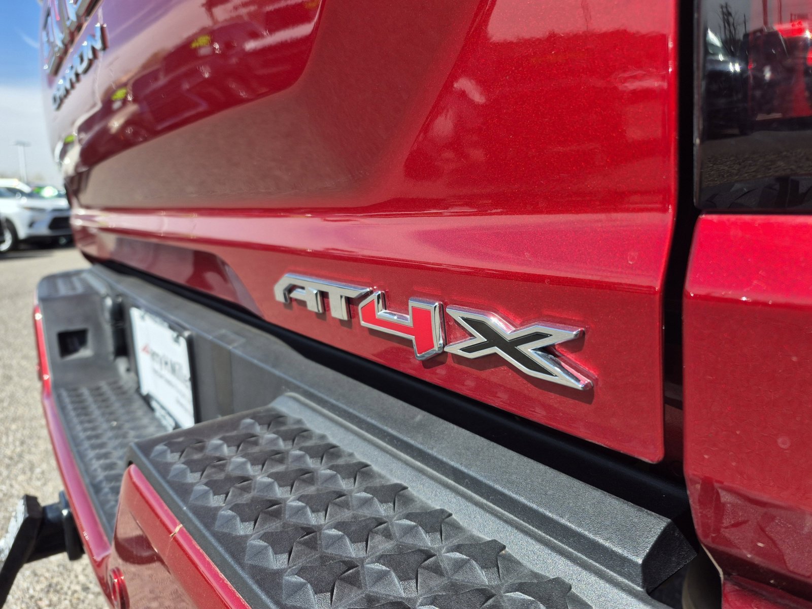 Used 2024 GMC Canyon AT4X image 22