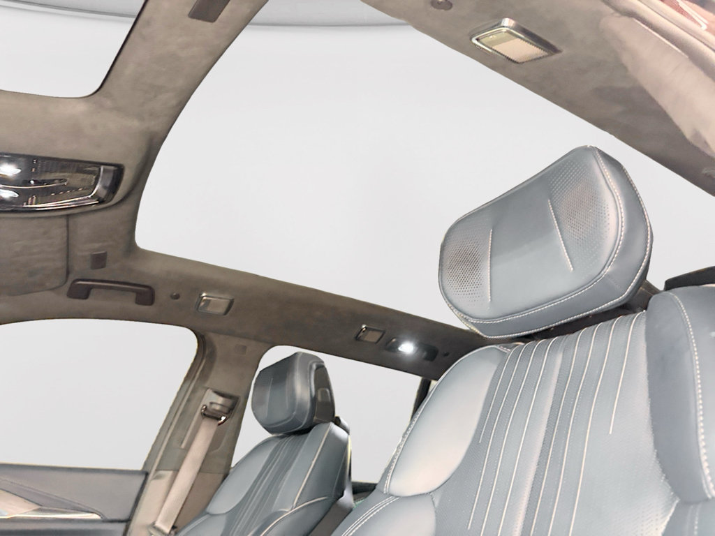 Used 2025 Cadillac Escalade IQ Luxury 2 w/ LPO, Premium Carpet Package AWD/4WD image 25