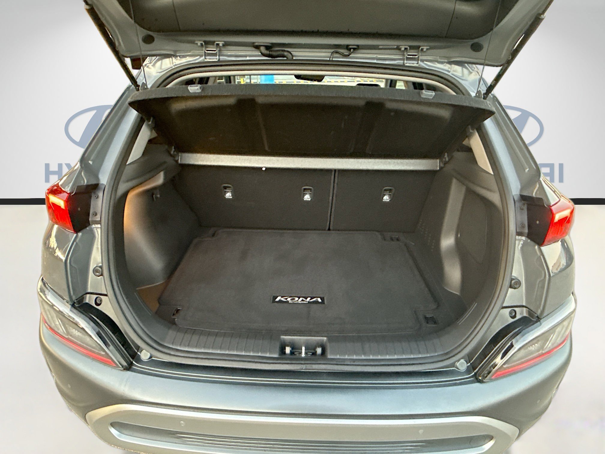 Used 2023 Hyundai Kona Limited w/ Cargo Package image 25