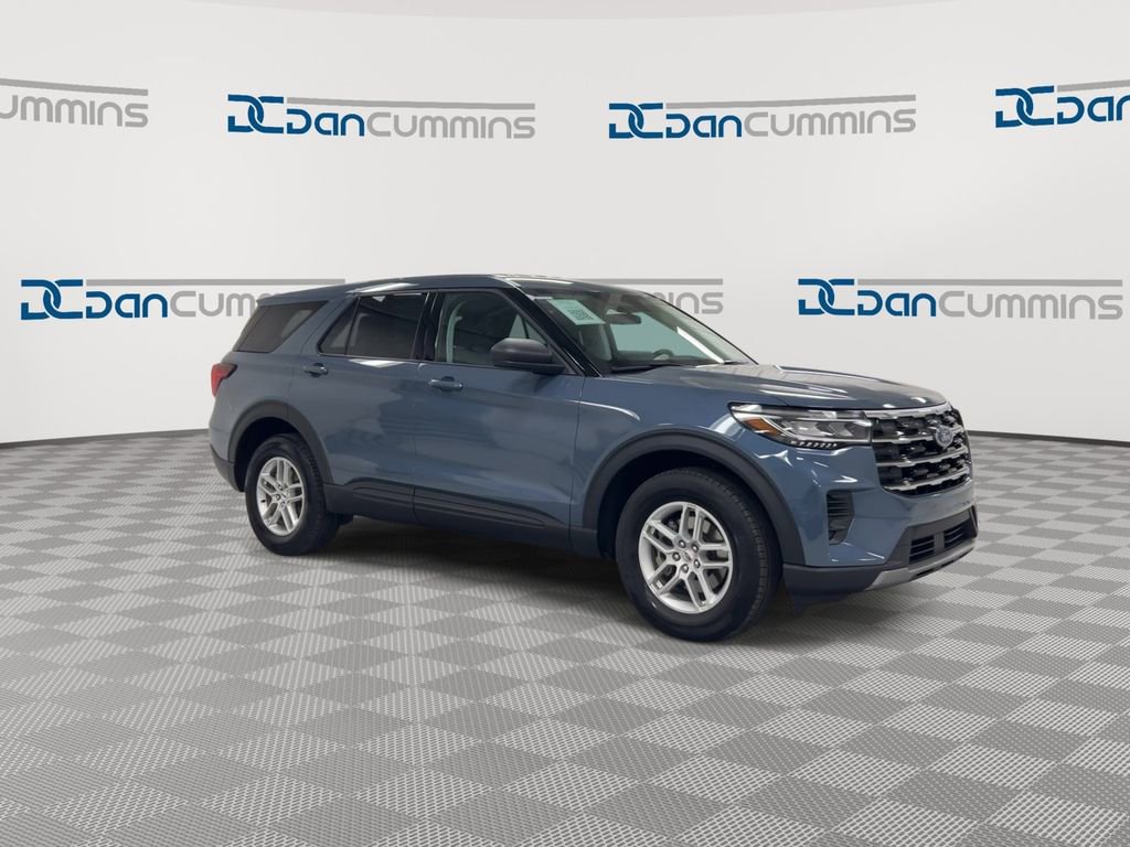 Used 2026 Ford Explorer Active image 2