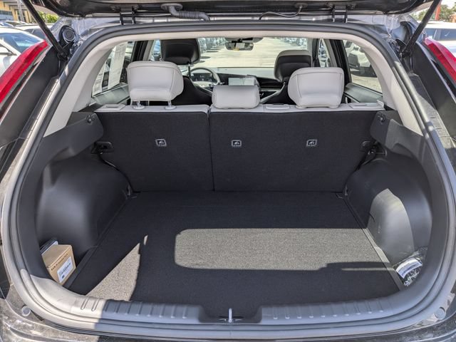 Used 2025 Kia Niro EX Touring FWD image 12