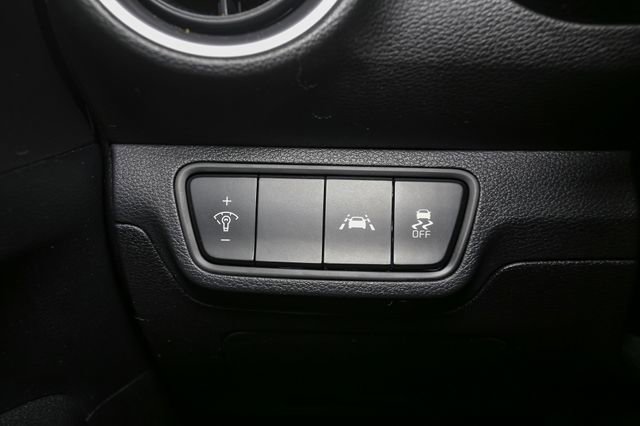 Used 2020 Kia Forte LXS image 29